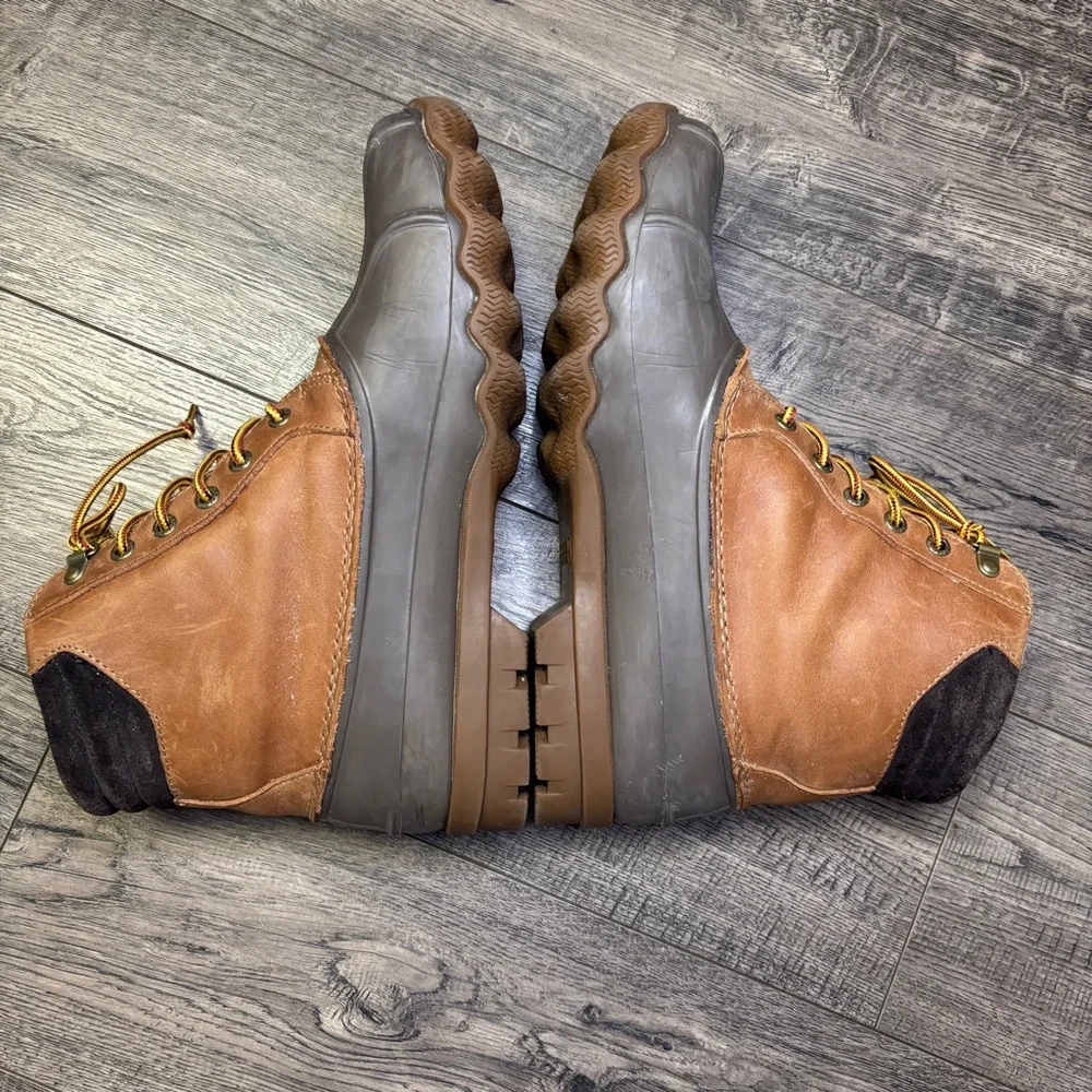 Sperry preowned